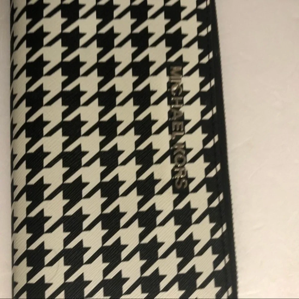 Michael kors black white herringbone clutch wallet